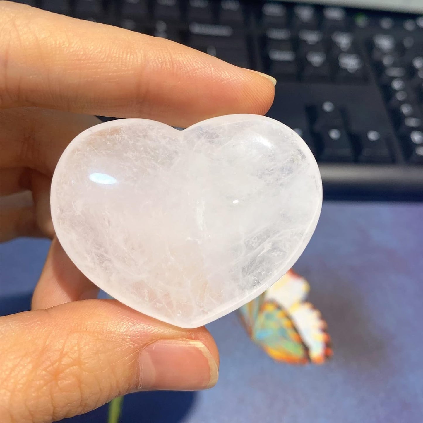 QINJIEJIE 1.8" Large Heart Stone Healing Crystals Clear Quartz Pocket Meditation Palm Worry Gemstone Gua Sha Facial Tools Crystals Reiki Energy Balancing